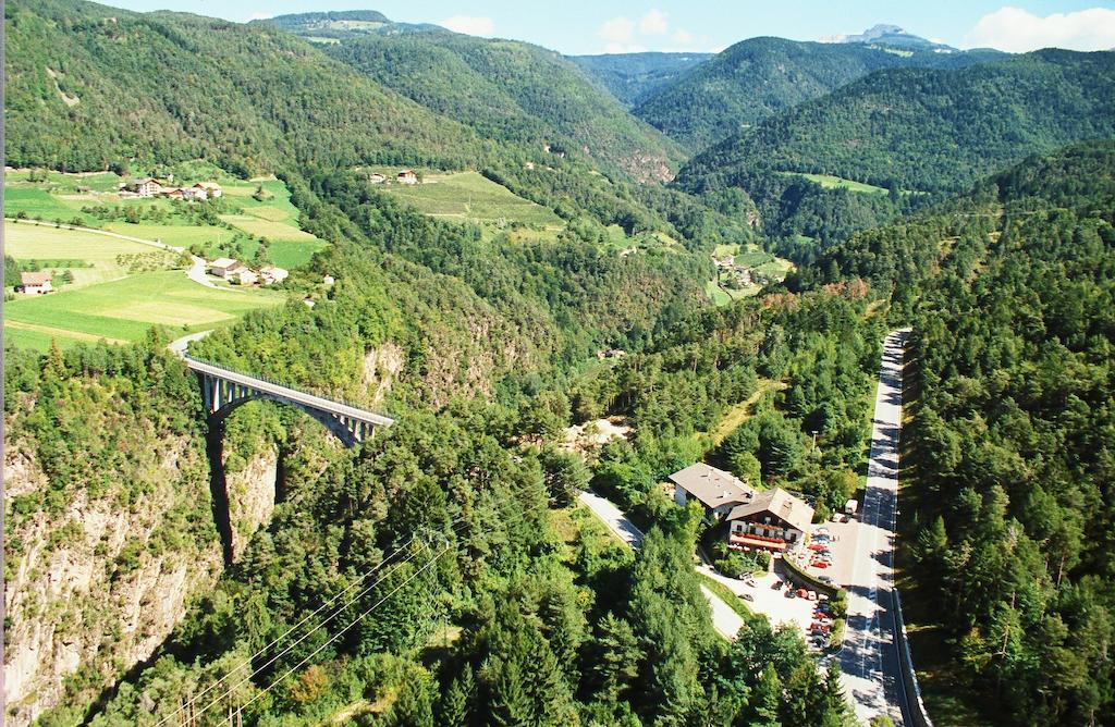 Hotel Brueckenwirt - Al Ponte Montagna Eksteriør bilde
