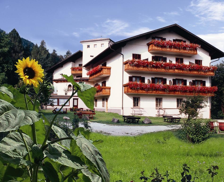 Hotel Brueckenwirt - Al Ponte Montagna Eksteriør bilde